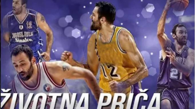 DIVAC U KUĆI SLAVNIH:Ameri ispravili nepravdu, Vlade je odavno zaslužio besmrtnost!