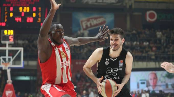 (VIDEO) ZVEZDA NA POBEDU OD TITULE, PARTIZAN SADA MORA DA DOBIJE I PRODUŽI SERIJU: Čak 200 poena i 29 trojki u prvom meču finala!