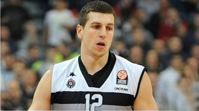 KAKO JE OVO MOGUĆE, DRAGAN MILOSAVLJEVIĆ IGRAĆE ZA MEGU, A NE PARTIZAN! Crno-beli, zašto? Gagi je bio slobodan igrač!